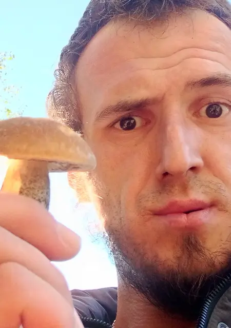 Александр из Сыктывкара, мне 31, познакомлюсь для приятного времяпровождения