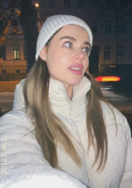 Лиза из Хабаровска, ищу на сайте общение