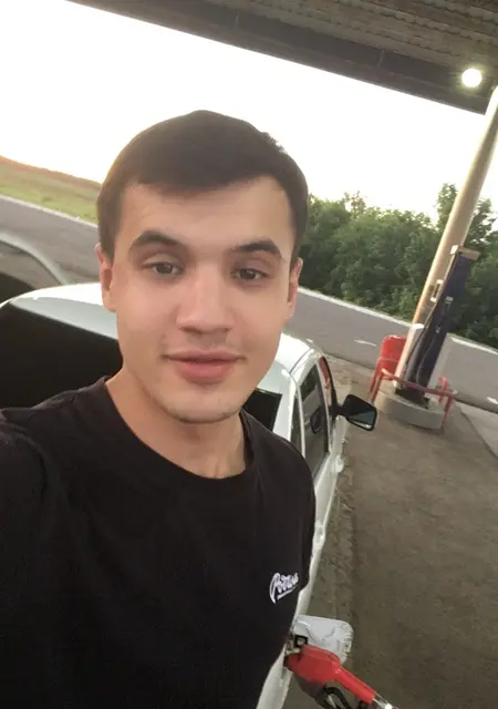 Я Дима, 27, знакомлюсь для общения в Череповце