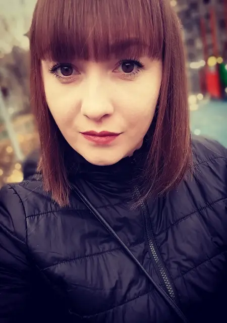 Ксения из Сургута, ищу на сайте вирта