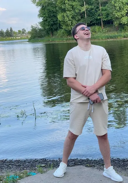 Я Moderated, 28, из Ярославля, ищу знакомство для совместных путешествий