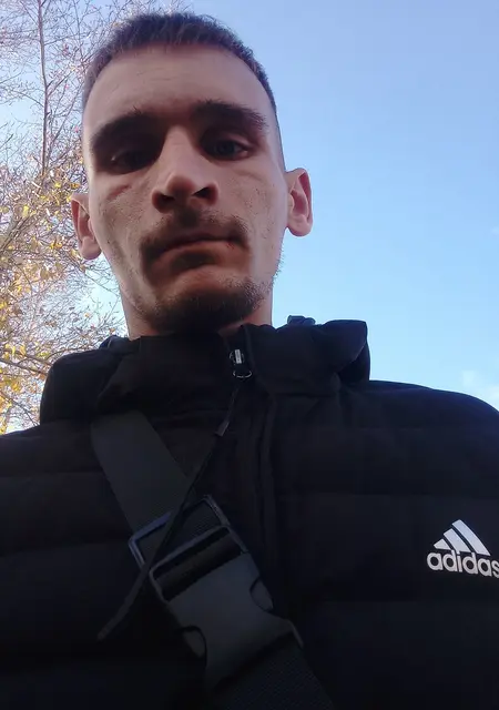 Андрей из Ленинска-Кузнецкого, ищу на сайте знакомства на одну ночь