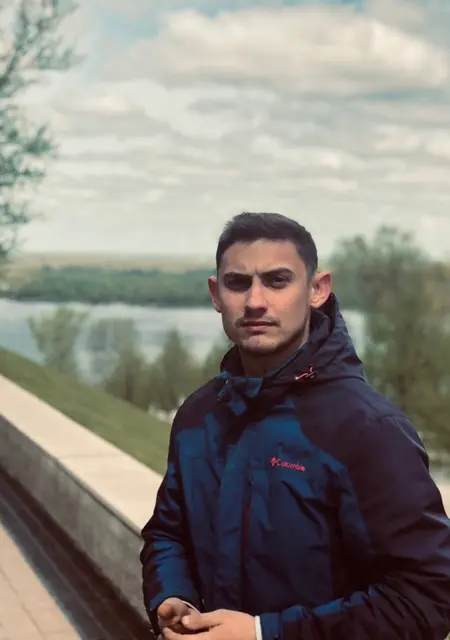 Миша из Кургана, мне 27, познакомлюсь на одну ночь