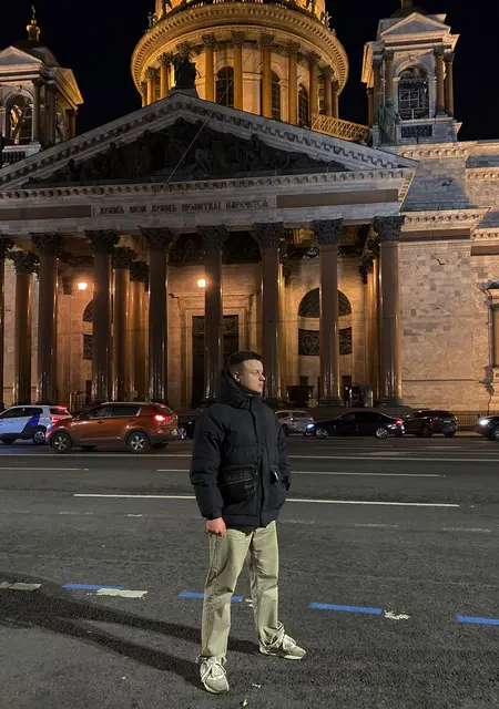 Stas из Боровска, ищу на сайте знакомства на одну ночь