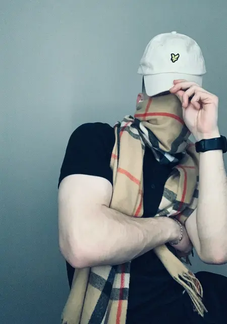 Александр из Железнодорожного, мне 22, познакомлюсь для общения