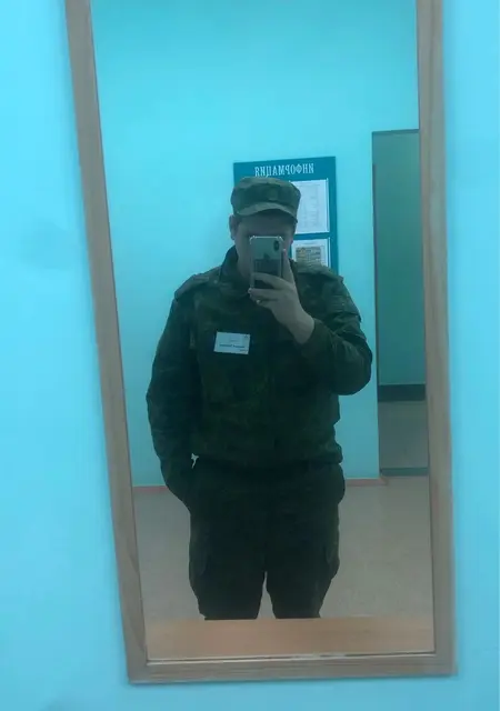 Я Макс, 20, из Курска, ищу знакомство для совместных путешествий