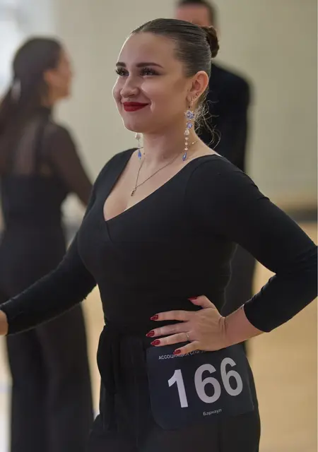 Я Елизавета, 22, из Москвы, ищу знакомства без обязательств