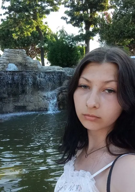 Дарья из Барнаула, мне 21, познакомлюсь для вирта