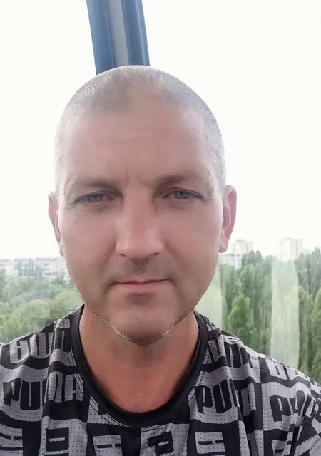 Я Геннадий, 49, из Павловска, ищу знакомство для вирта