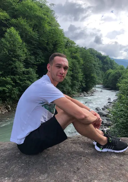 Я Эльнар, 30, из Ульяновска, ищу знакомство для совместных путешествий