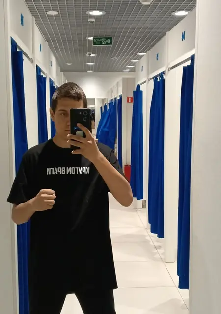 Сергей из Армавира, ищу на сайте знакомства на одну ночь