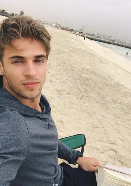 Дмитрий из Смоленска, ищу на сайте приятное времяпровождение