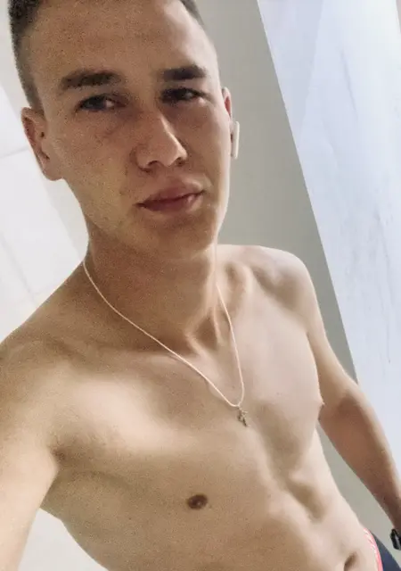 Макар из Канска, мне 25, познакомлюсь для приятного времяпровождения