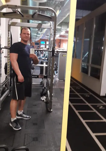 Серик из Праги, мне 32, познакомлюсь для приятного времяпровождения