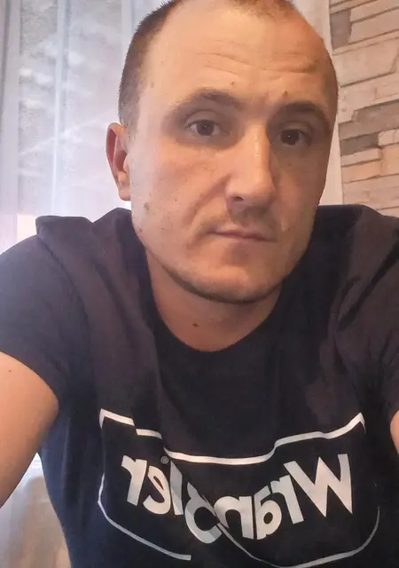 Виталий из Усолья-Сибирского, ищу на сайте знакомства без обязательств