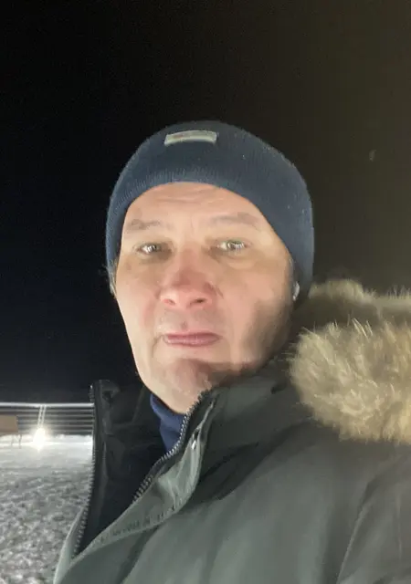 Антон из Краснотурьинска, ищу на сайте знакомства без обязательств