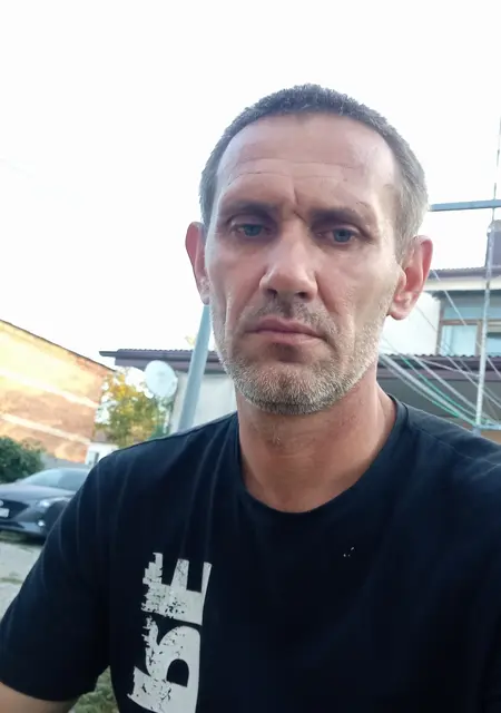 Я Алексей, 43, знакомлюсь для приятного времяпровождения в Крымске