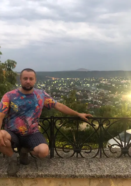 Я Олег, 41, из Немчиновки, ищу знакомство для совместных путешествий