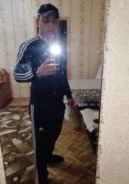 Никита из Каменска, мне 31, познакомлюсь для приятного времяпровождения