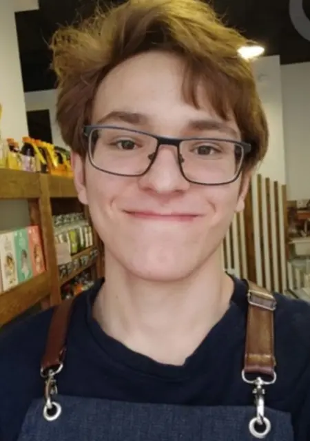 Я Расул, 24, знакомлюсь без обязательств в Махачкале