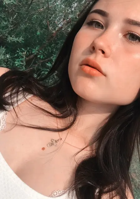 Ирина из Перми, мне 25, познакомлюсь без обязательств