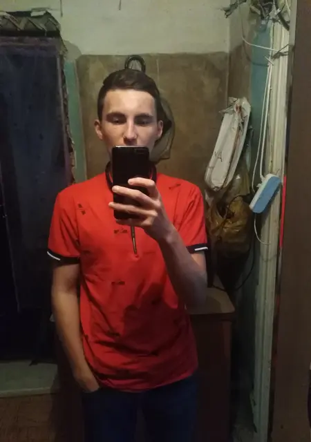 Я Алексей, 21, из Новосибирска, ищу знакомство для совместных путешествий