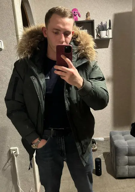 Я Никита, 24, из Кирова, ищу знакомства без обязательств
