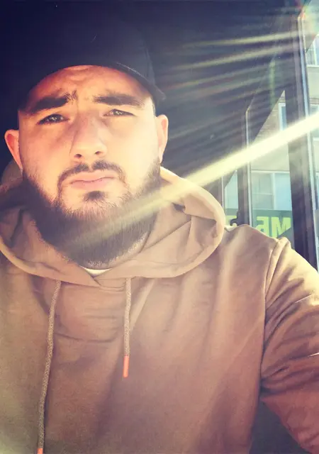 Аслан из Владикавказа, мне 32, познакомлюсь на одну ночь