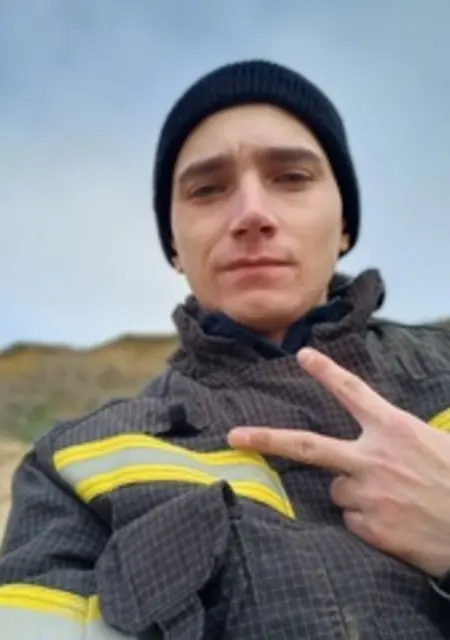 Дмитрий из Джанкоя, мне 27, познакомлюсь на одну ночь