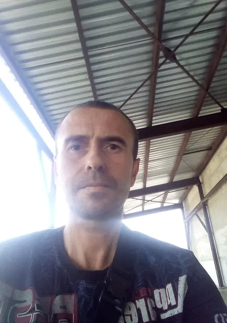 Я Юрок, 41, из Балакова, ищу знакомство для приятного времяпровождения