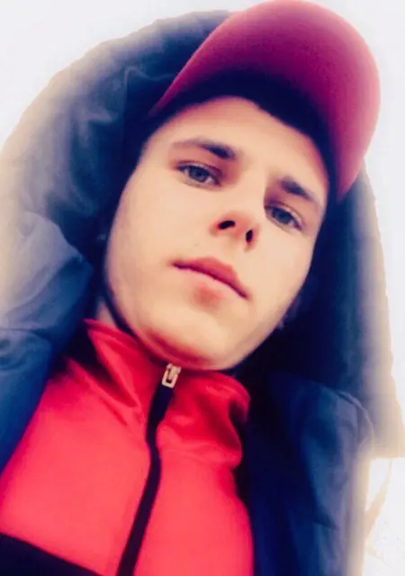 Oss из Ялты, ищу на сайте общение