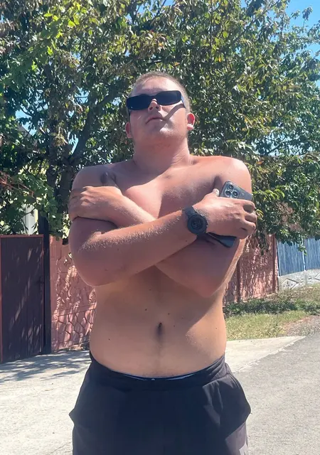 Я Анатолий, 21, знакомлюсь без обязательств в Красноперекопске