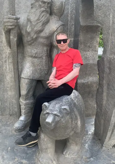 Александр из Москвы, мне 46, познакомлюсь для дружбы