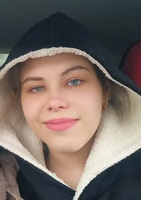 Рина из Воронежа, мне 21, познакомлюсь на одну ночь
