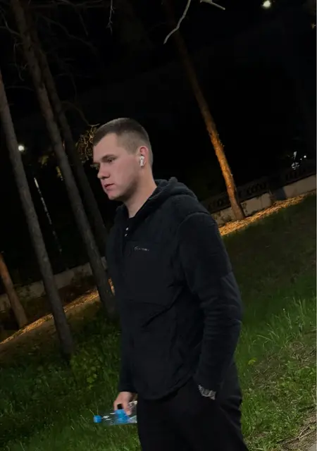 Я Илья, 18, знакомлюсь без обязательств в Дзержинске