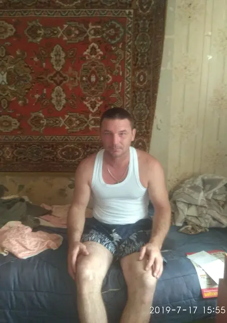 Лёха из Шлиссельбурга, ищу на сайте знакомства без обязательств