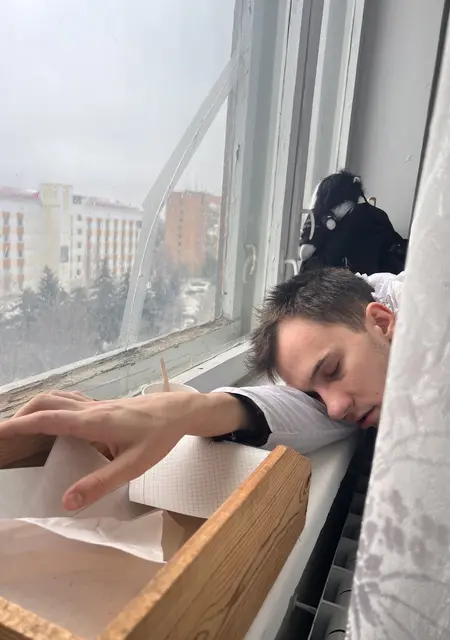 Я Олег, 25, из Донецка, ищу знакомство для вирта