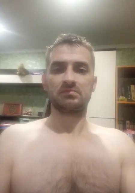 Я Леша, 37, из Тобольска, ищу знакомство для вирта