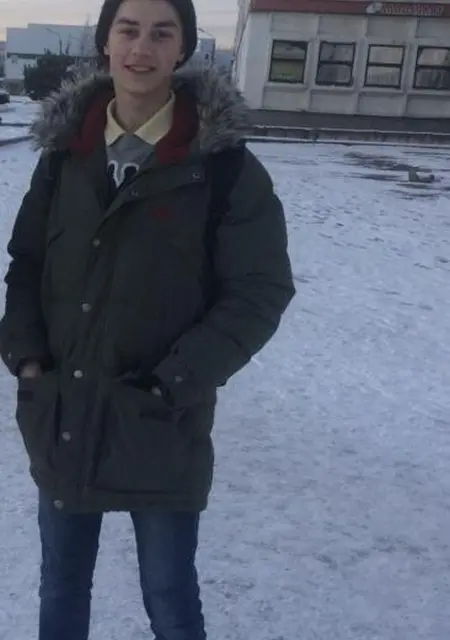 Влад из Судака, мне 28, познакомлюсь на одну ночь