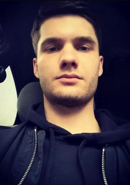 Я Sergey, 27, из Саратова, ищу знакомства без обязательств