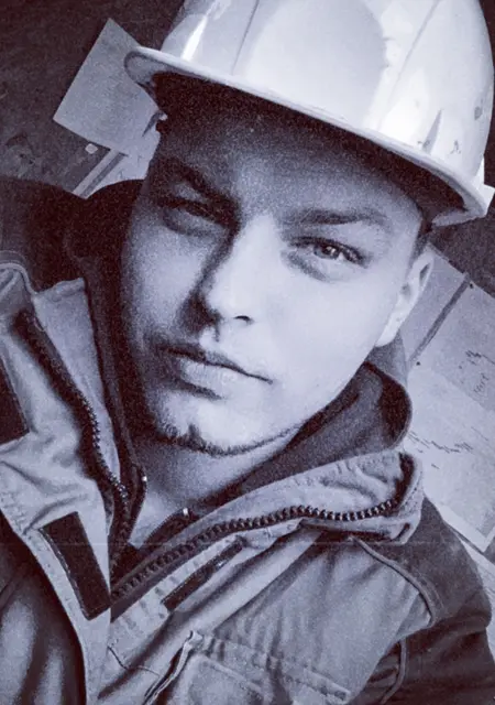 Я Сергей, 31, из Большого Камня, ищу знакомства без обязательств