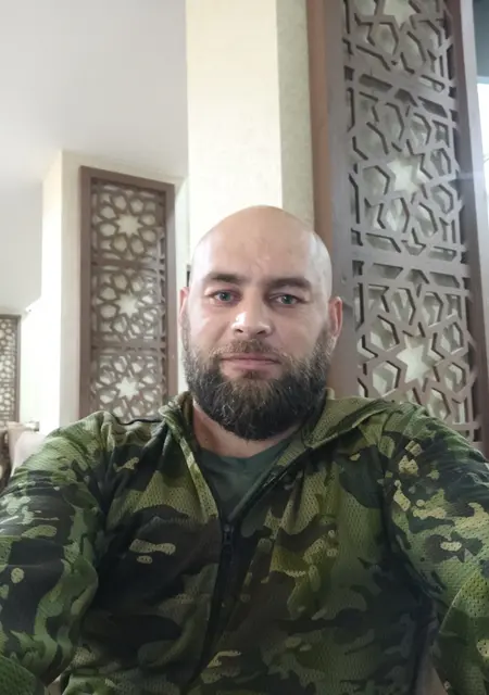 Я Михаил, 38, знакомлюсь без обязательств в Вешенской