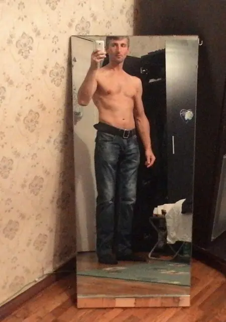 Я Сильвестор, 44, знакомлюсь без обязательств в Луге