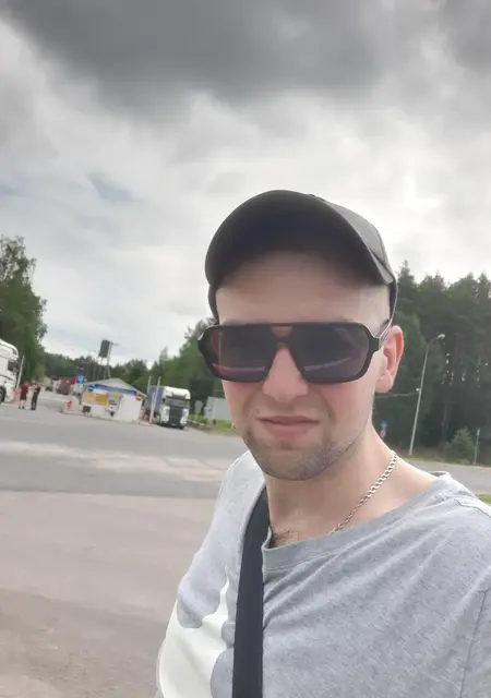 Я Герман, 30, знакомлюсь для совместных путешествий в Пскове