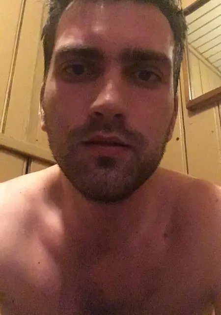 Евгений из Пушкина, мне 29, познакомлюсь на одну ночь