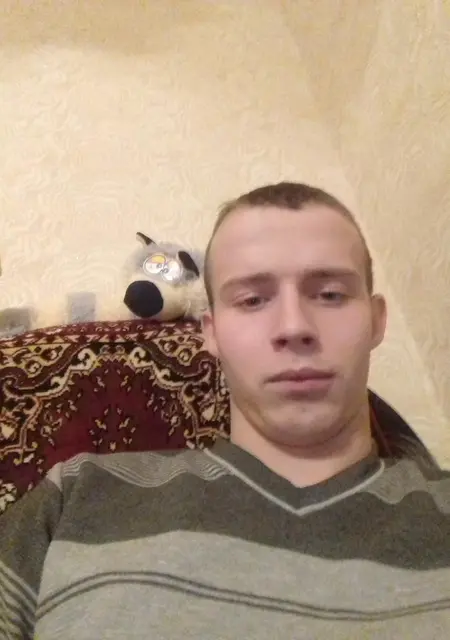 Я Саша, 29, из Шахт, ищу знакомства на одну ночь