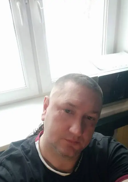 Сергей из Воронежа, мне 44, познакомлюсь на одну ночь