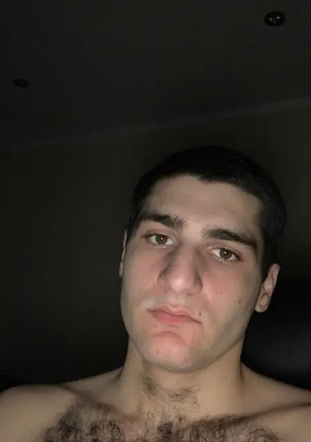 Tom из Нальчика, ищу на сайте знакомства на одну ночь