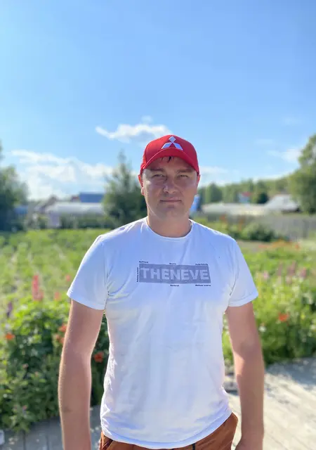 Я Андрей, 40, из Нефтеюганска, ищу знакомства без обязательств