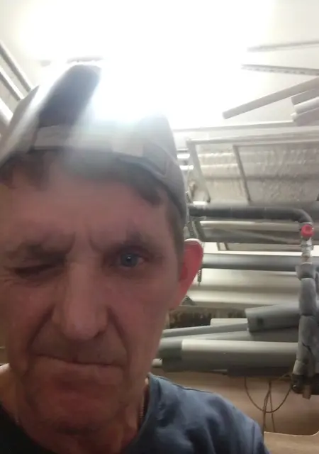 Я Андрей, 50, из Тюмени, ищу знакомства на одну ночь